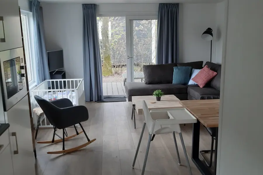 Woonkamer vanuit keuken