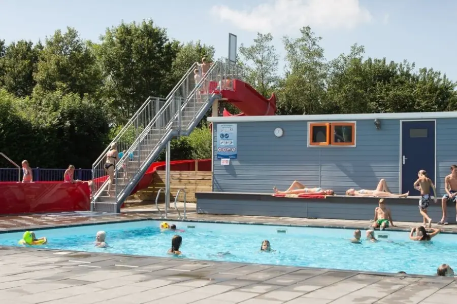 Zwembad 6