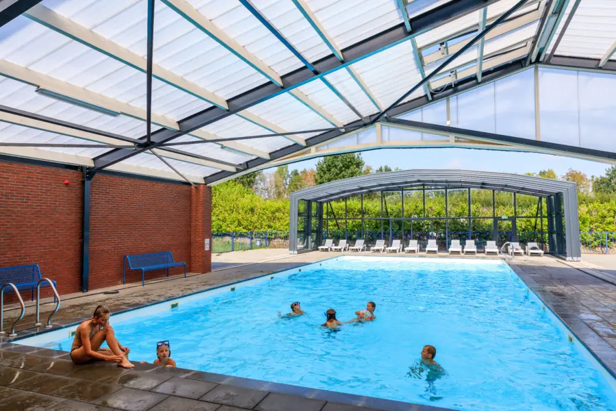 Overdekt zwembad
