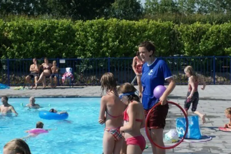 Zwembad activiteit