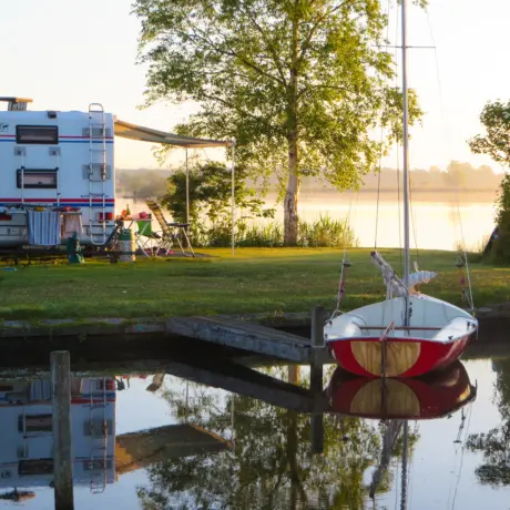 kampeerplaats aan het water-2
