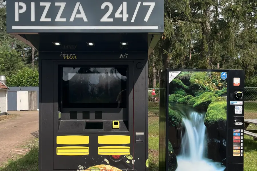 Pizza en dranken automaat