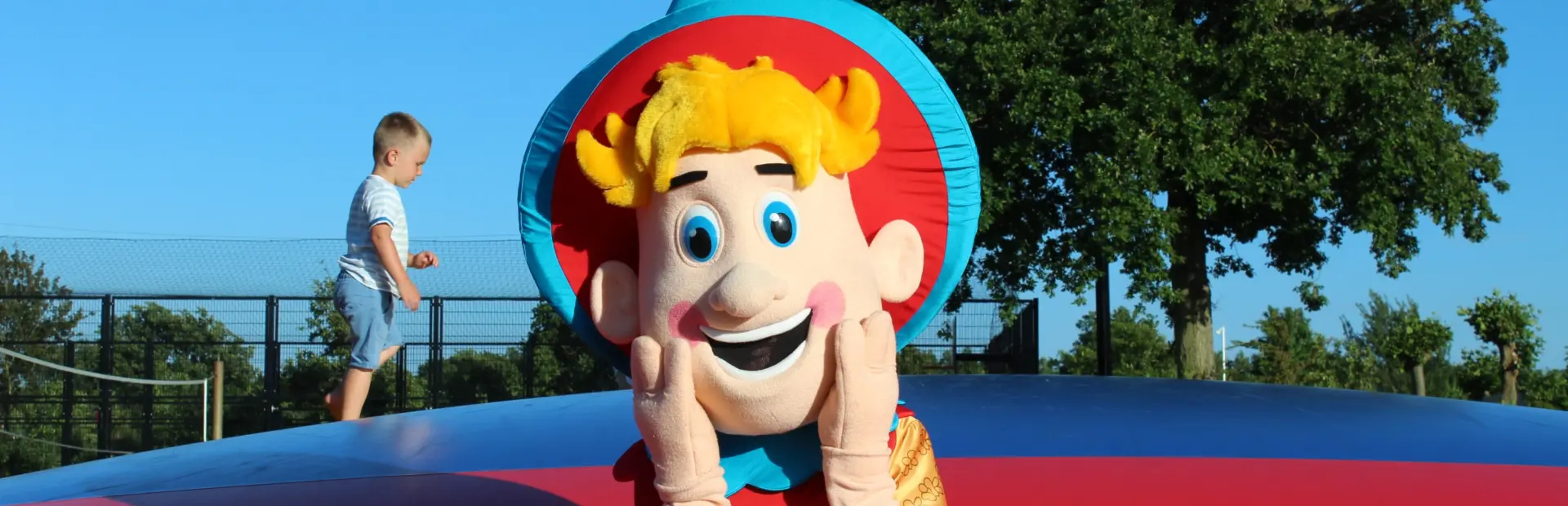 Giel animatie Camping Ginsterveld airtrampoline 4