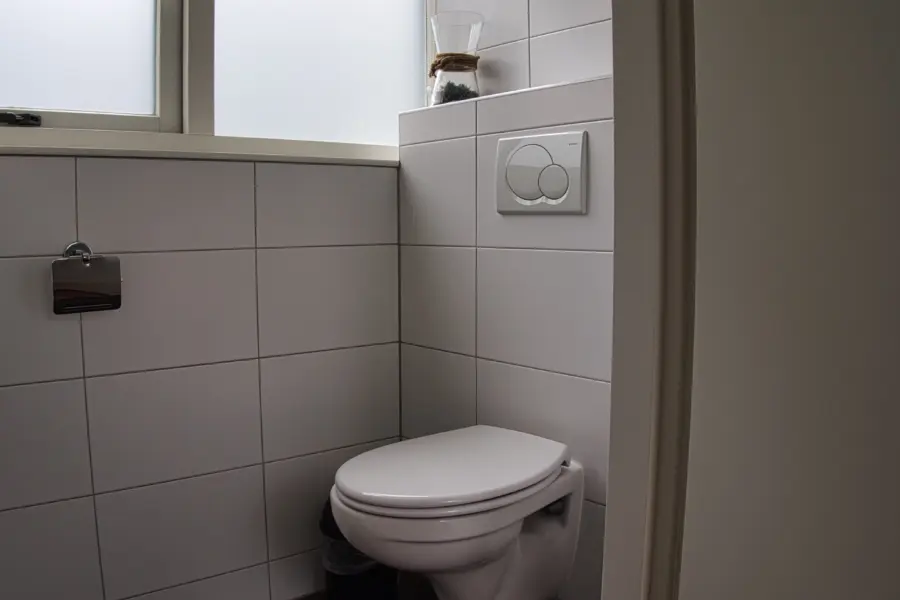 Camping De Haeghehorst- 8 persoonsvilla Zeezicht - apart toilet boven jpg