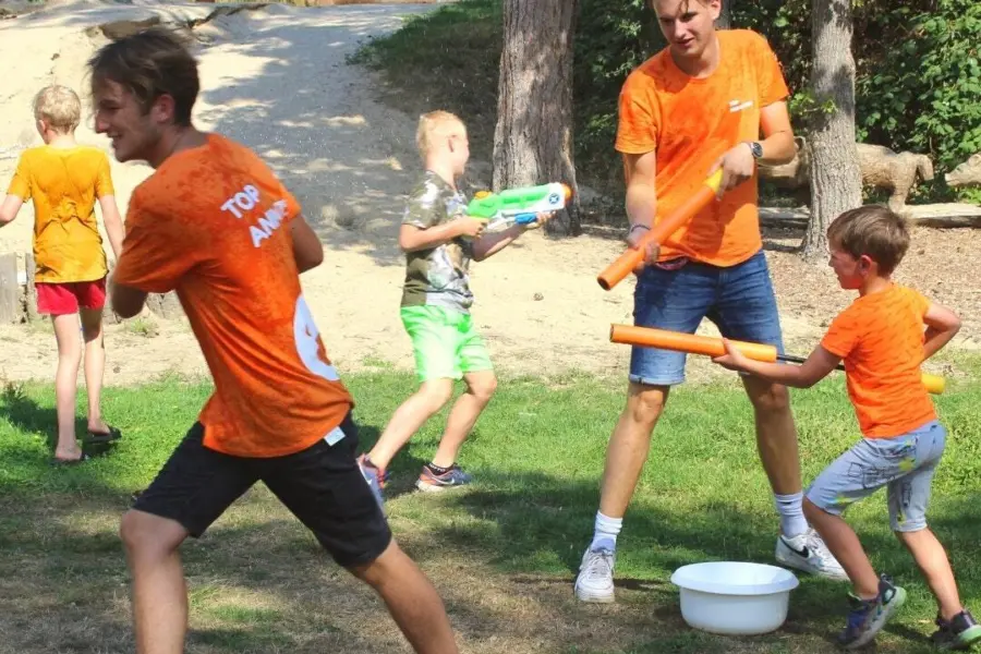 EH Animatieteam 4 waterspel Camping De Haeghehorst