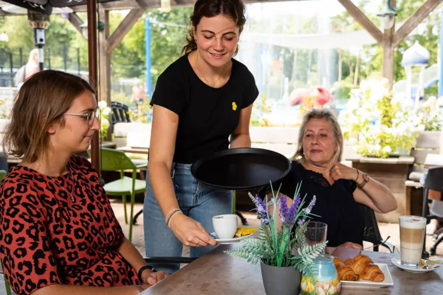 BC Camping De Haeghehorst horeca els rebecca buitenterras 1