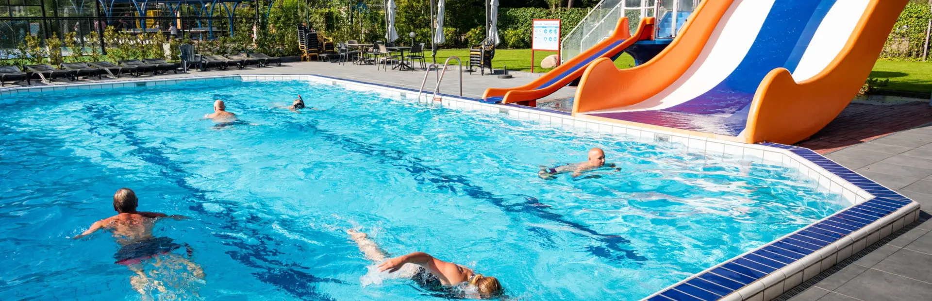 BC- Camping De Haeghehorst - zwemmen zwembad buiten