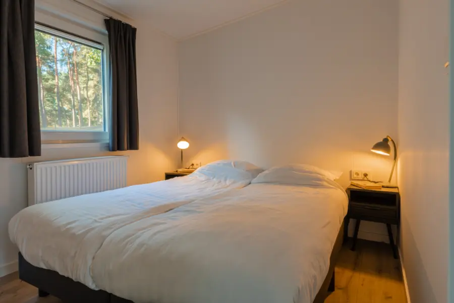 Bos Chalets slaapkamer tweepersoonsbed 2026