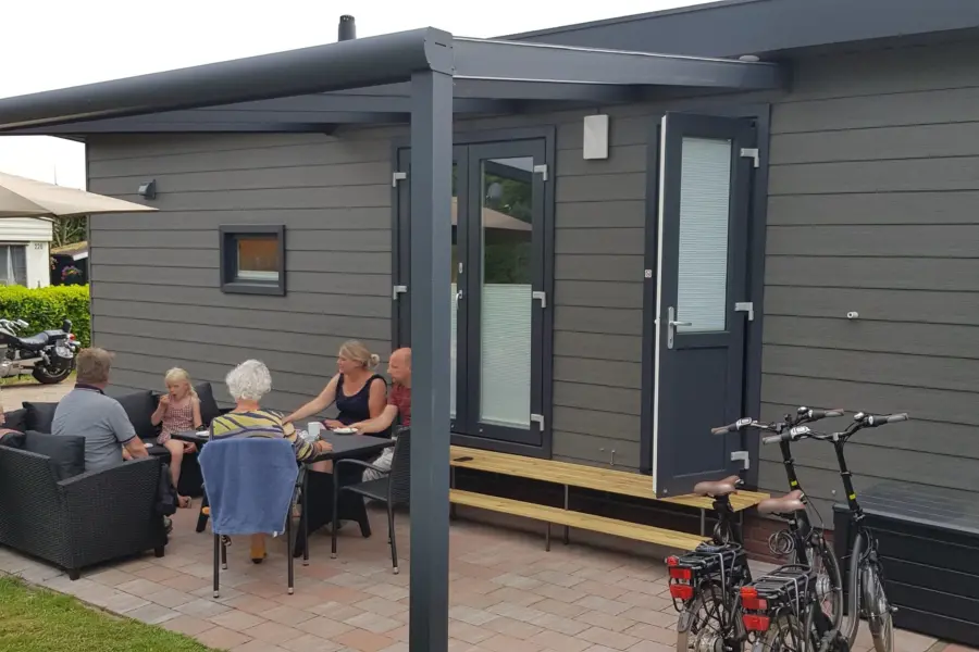 Holterberg 4 6 pers chalet buiten achterzijde