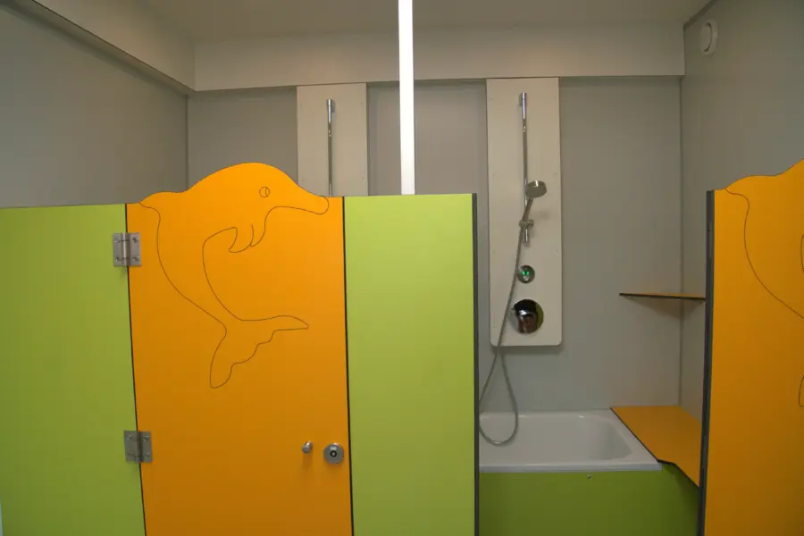 Camping de Holterberg - Sanitairgebouw kindersanitair (1)