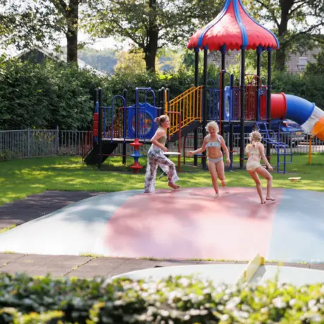 Holterberg Springkussen Speeltoestel Meiden