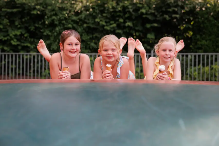 Holterberg Springkussen meiden ijsje