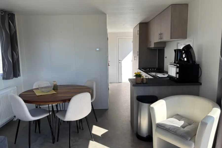 Chalet C27 eethoek en keukenblok