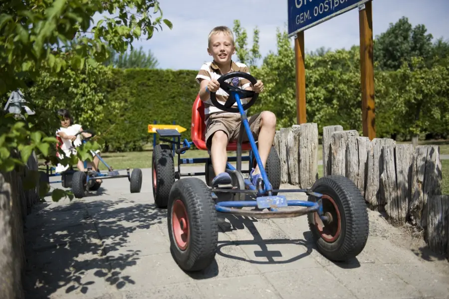 Lekker skelteren in de outdoor speeltuin