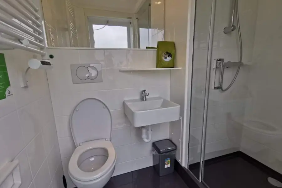 Nieuwe sanitair unit binnenkant2