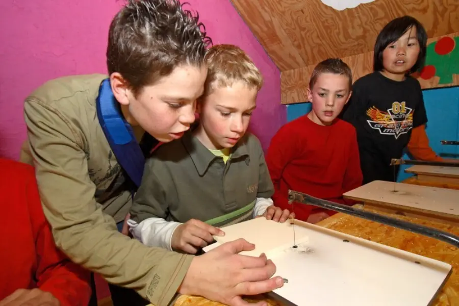 Alle fotos opening binnenspeeltuin WACON 064