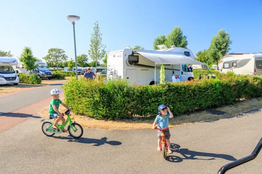 Camperplaats (12) verkleind