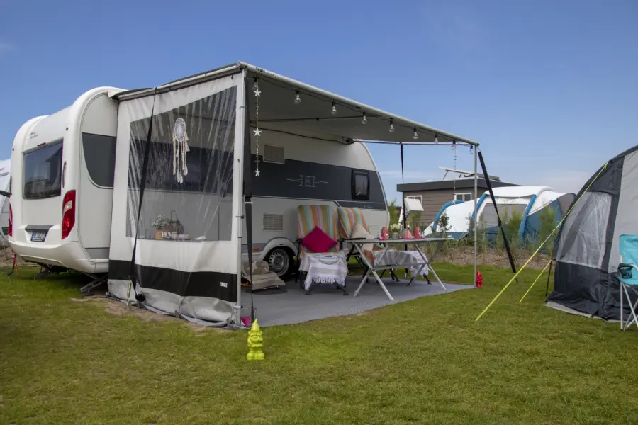 Kampeerplaatszeemeeuwbewerkt4