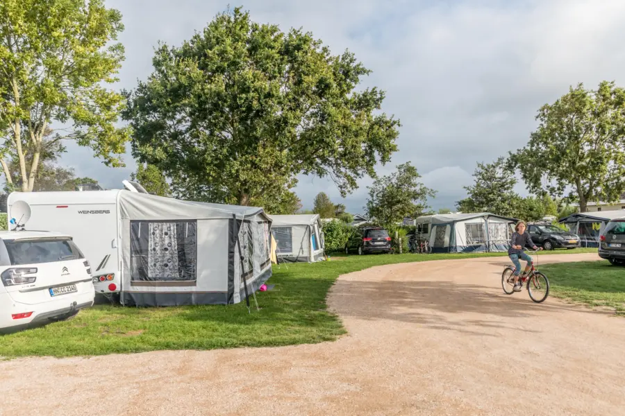 Luxecomfortplaatsxl julianahoeve kamperen renesse 4 min