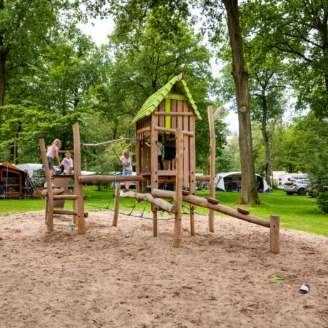 Speeltoestel