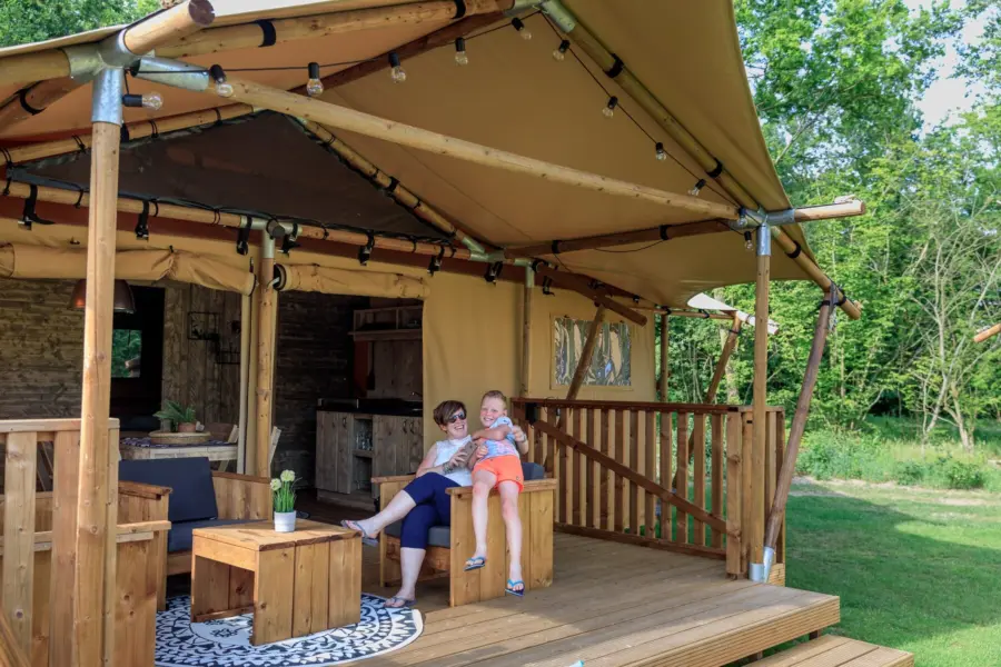 Safaritent 6 persoons Glamping Recreatiepark Kaps Overijssel