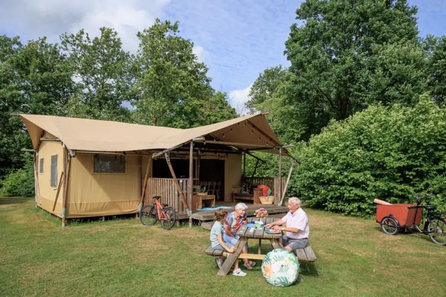 Safaritent Opa en Oma Tubbergen