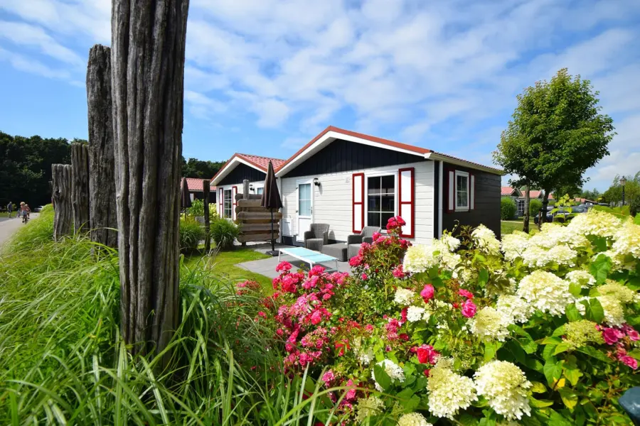 2016_deuxchalete-buiten_lowresbloemen