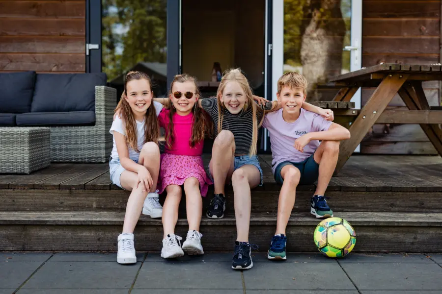 Safarilodge kinderen voor de safaritent