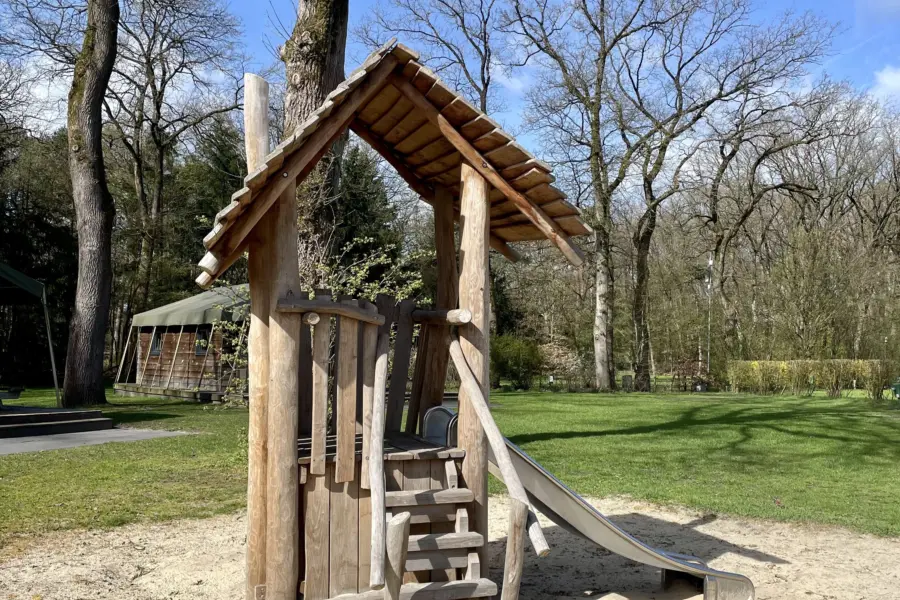 Safarilodge speeltoestel Larix