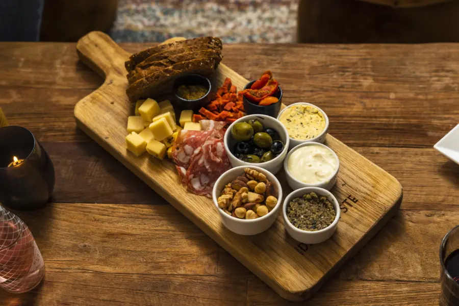 20220323 dickruumpolfotografie bistro oale ste hr 178