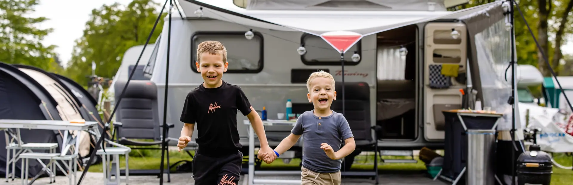 Bosuil- Rennen voor de caravan 4