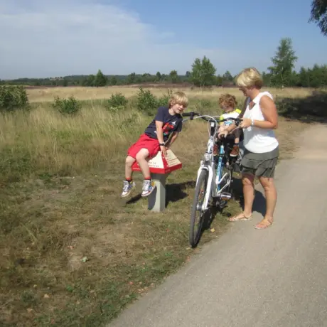 Martine fiets jongens