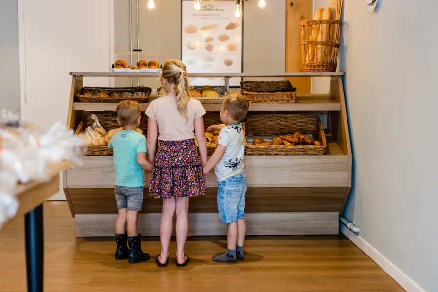 Winkel Kinderen bij de broodjes