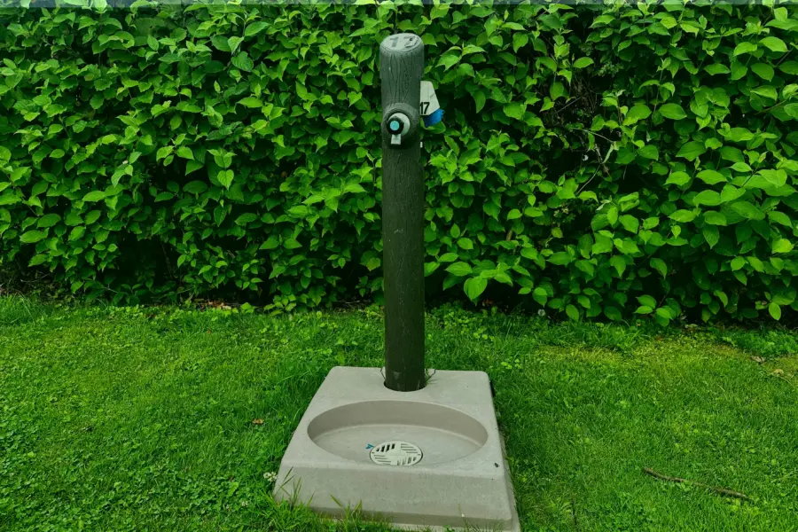2waterpaal camperplaats