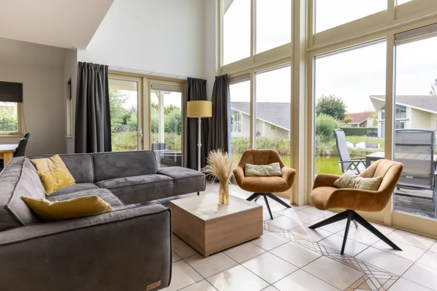 Villapark de Paardekreek Woonkamer tegels V44