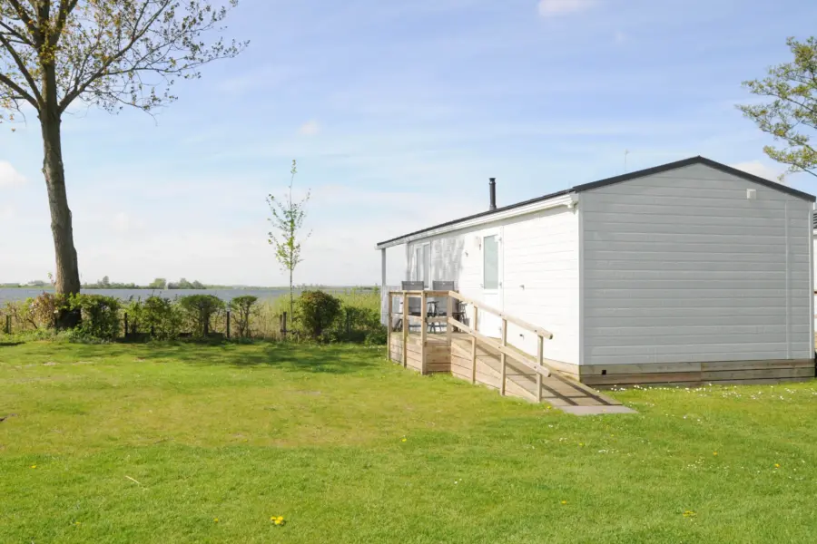 Achterzijde Lodge Lepelaar 17