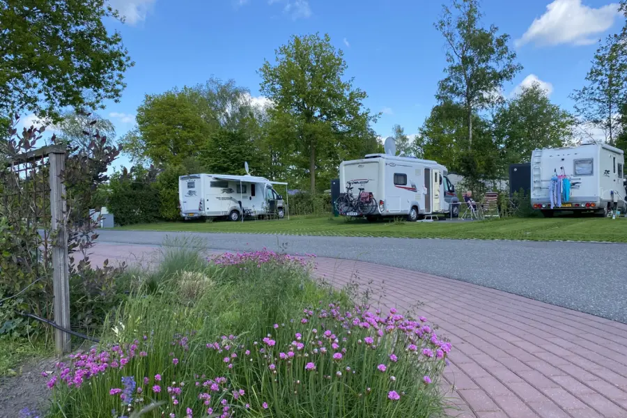 Kamperen camperplaatsen