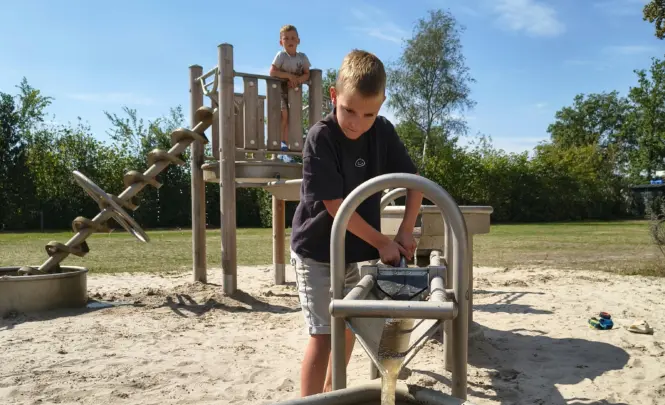 Daan bij de water speeltuin