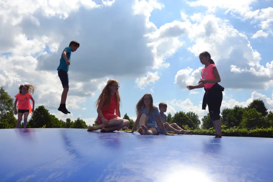 Airtrampoline op 't Rheezerwold
