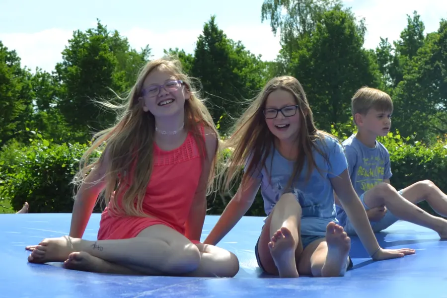 Airtrampoline Rheezerwold