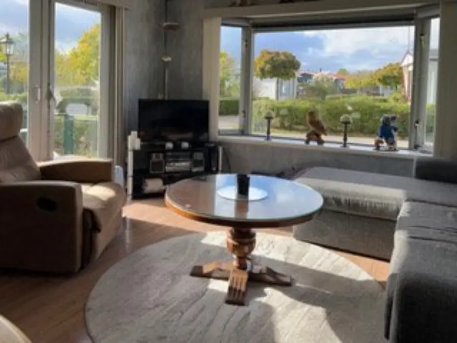 26520778 1015 4339 a871 eff9207d178e 1 105 c