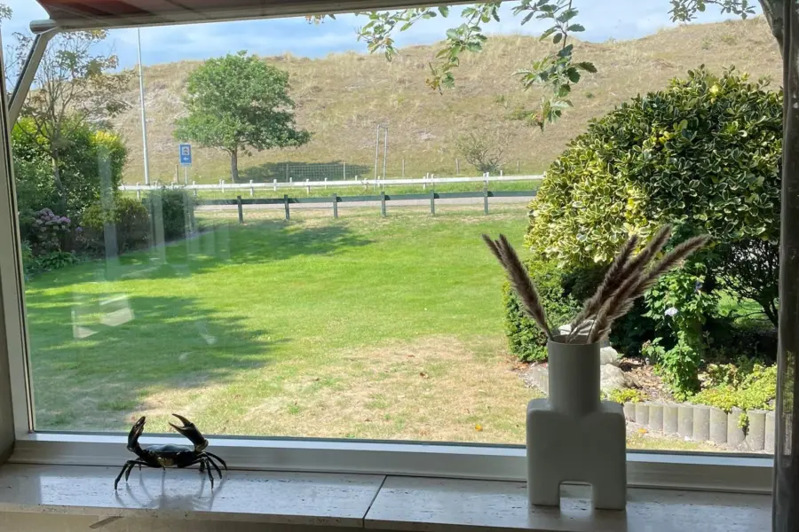 Villa bos vooraam naar buiten