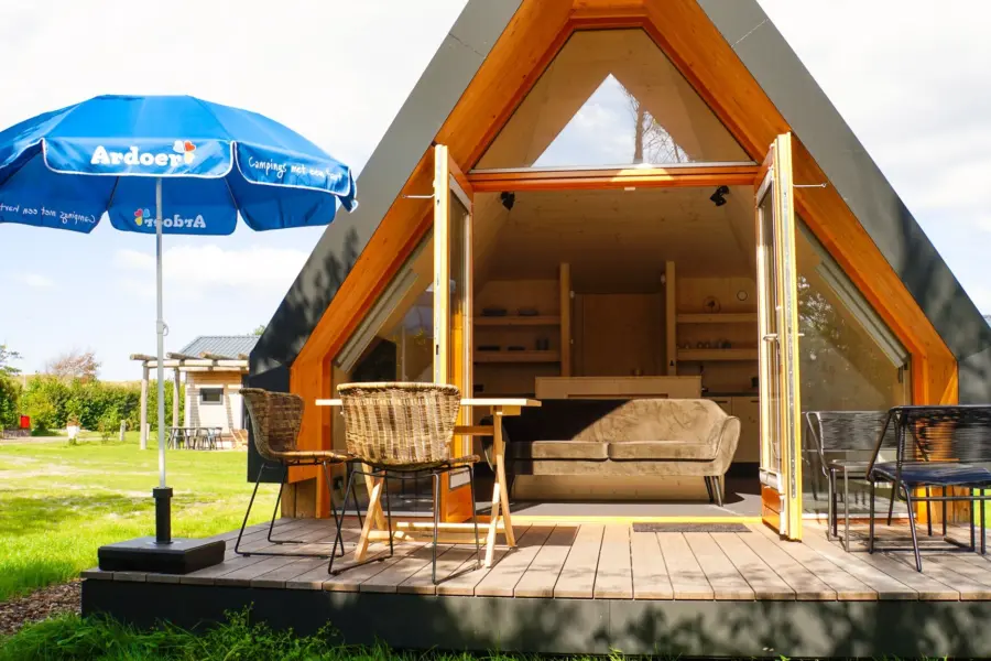 Vogelnestje van buiten naar binnen