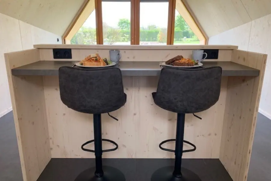 Bar met lunch en uitzicht