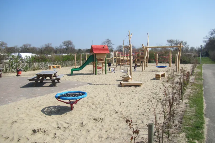 Nieuwe speeltuin mooi