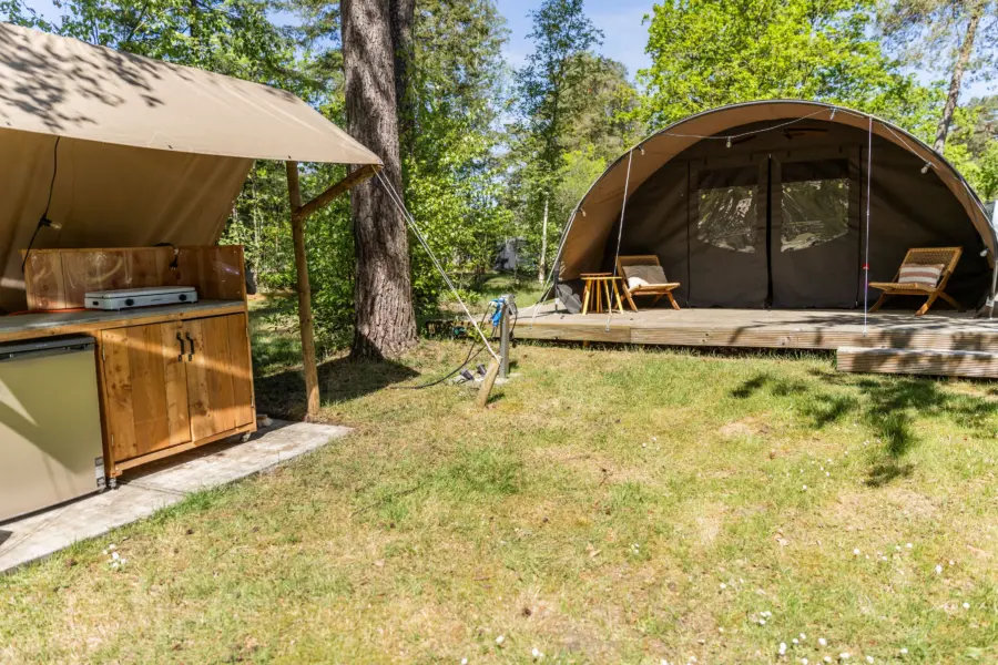 Tunneltent Lodge Torentjeshoek - huurtent met buitenkeuken