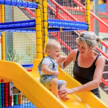 Binnenspeeltuin spelen westhove