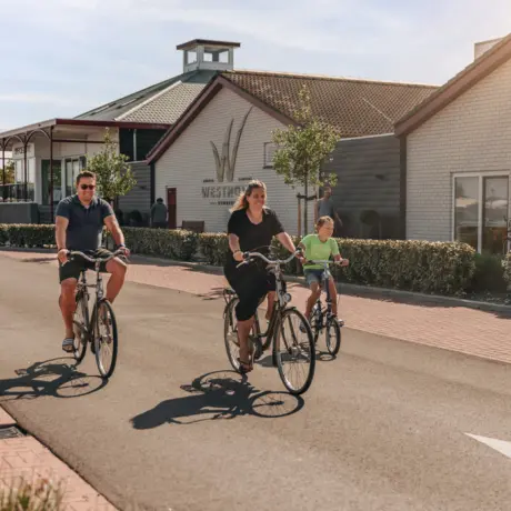 Westhove op de fiets