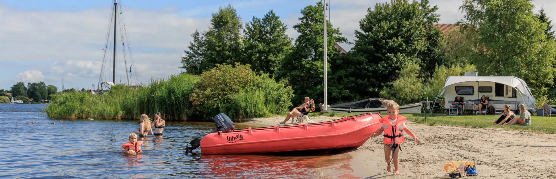 Camping aan het water in Friesland
