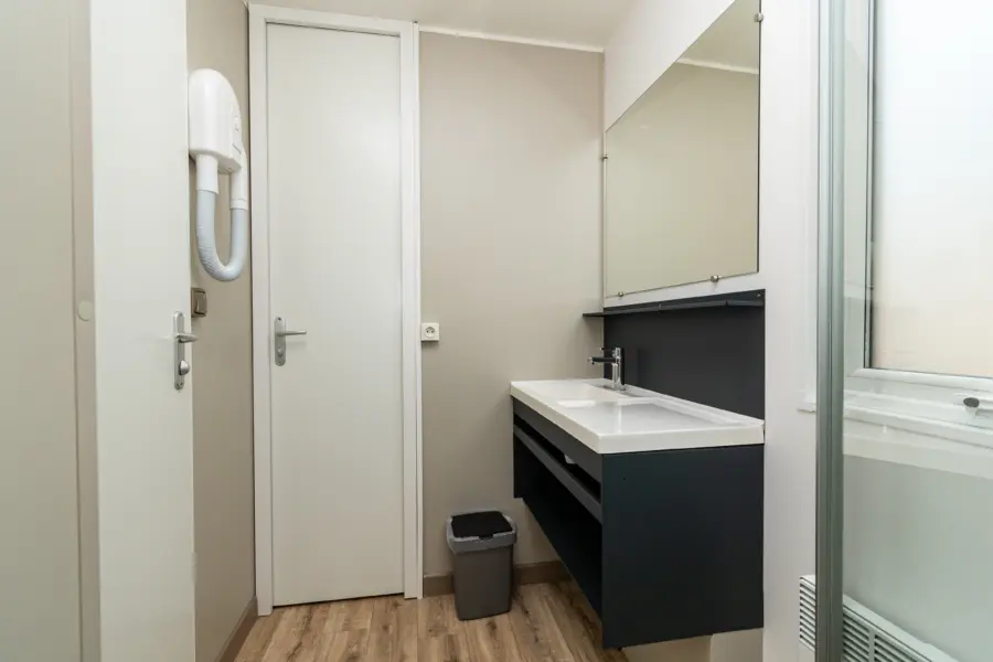 Badkamer wastafel kinderchalet